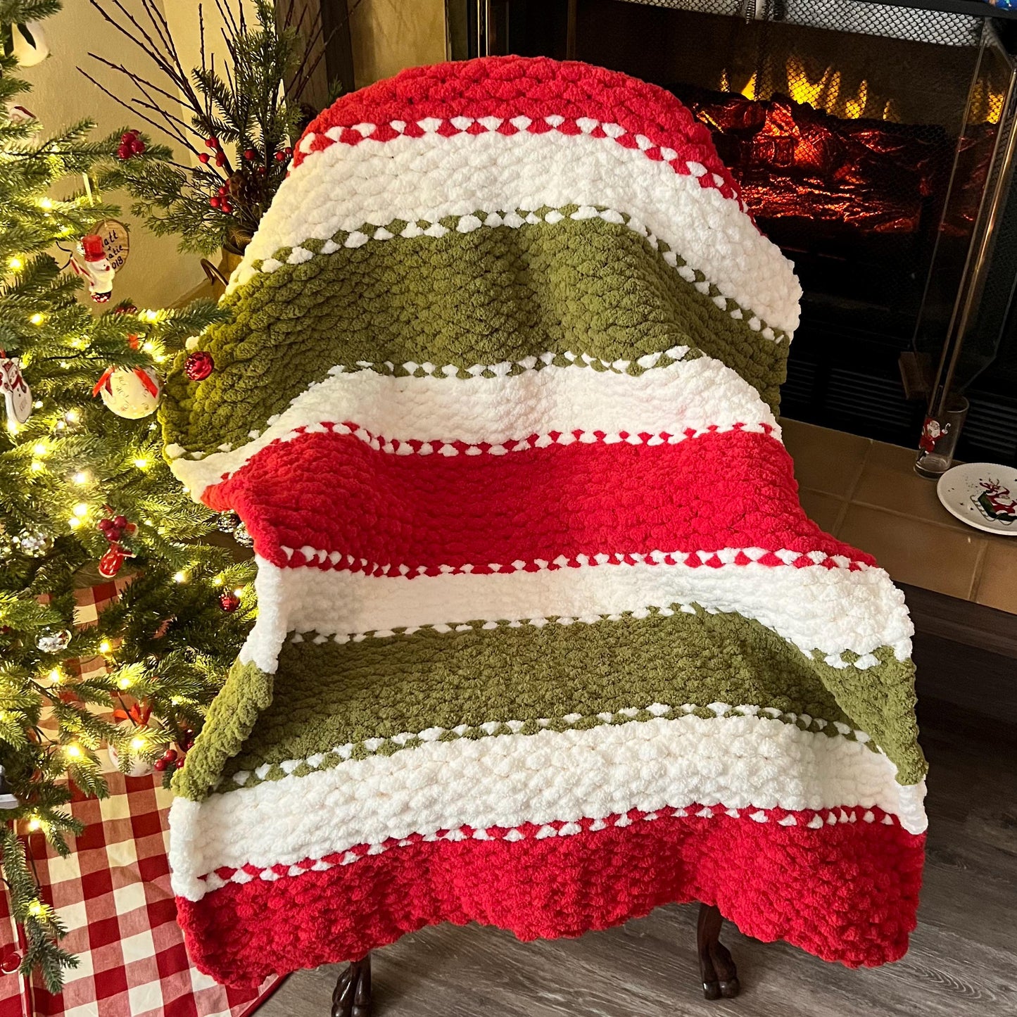 Chunky Hand Knit Chenille Christmas Throw