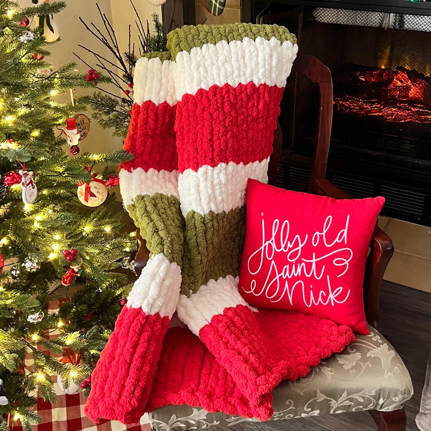 Chunky Hand Knit Chenille Christmas Throw