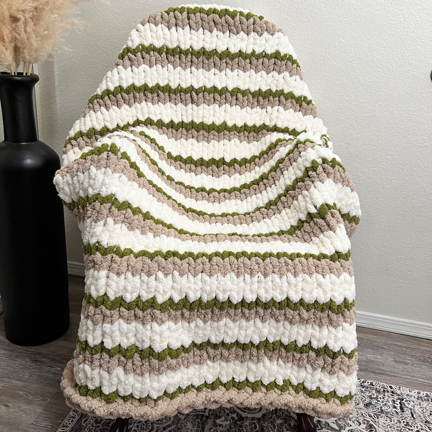 Chunky Knit Chenille Throw - Ivory, Olive, Beige