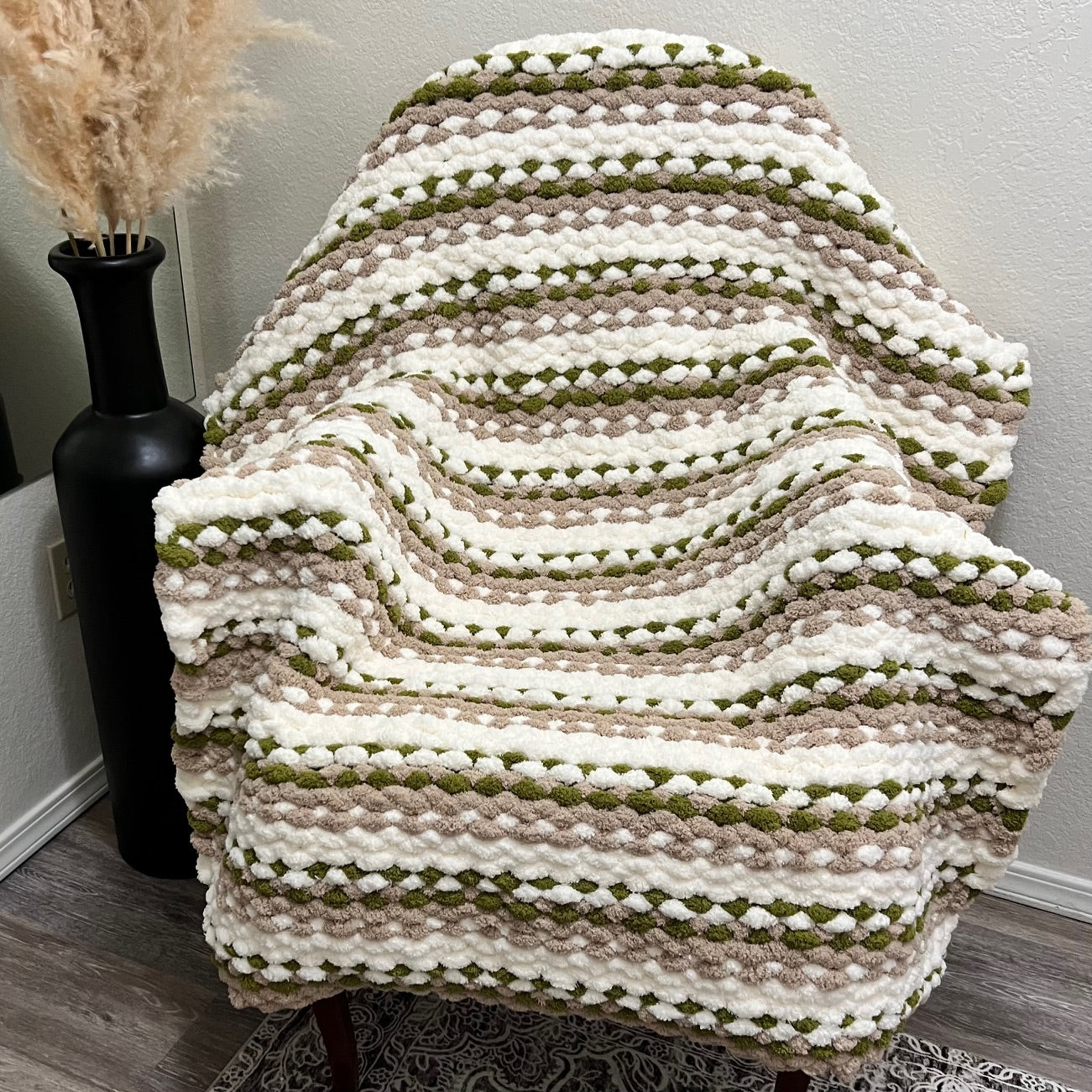 Chunky Knit Chenille Throw - Ivory, Olive, Beige