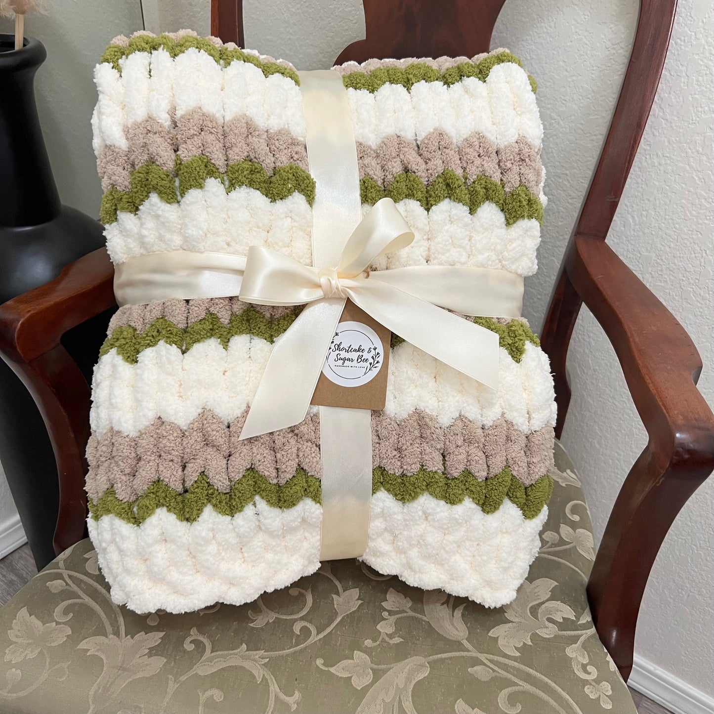 Chunky Knit Chenille Throw - Ivory, Olive, Beige